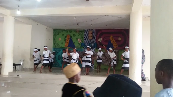 Pearl School Gallery